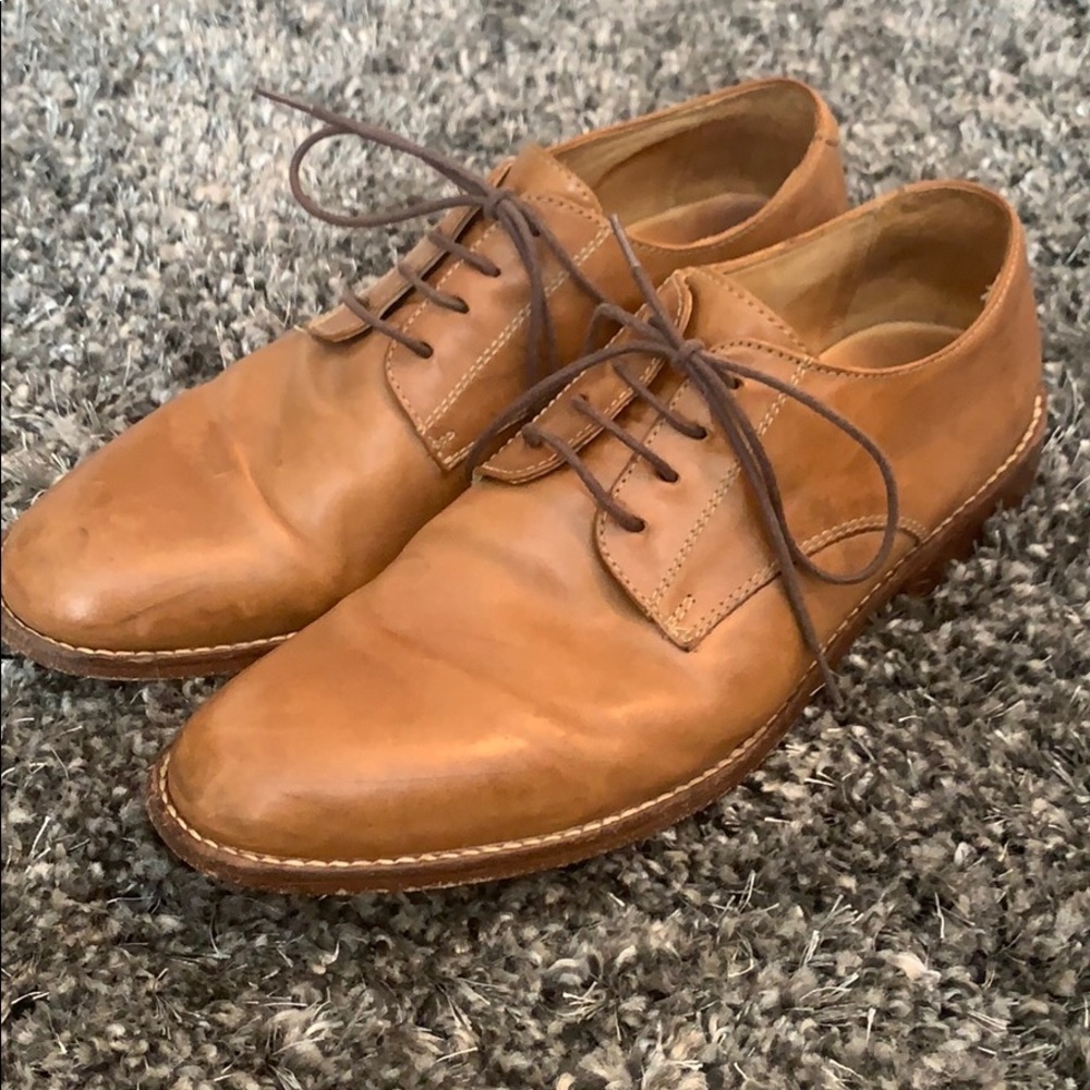 Warfield & Grand tan dress shoes - size 10